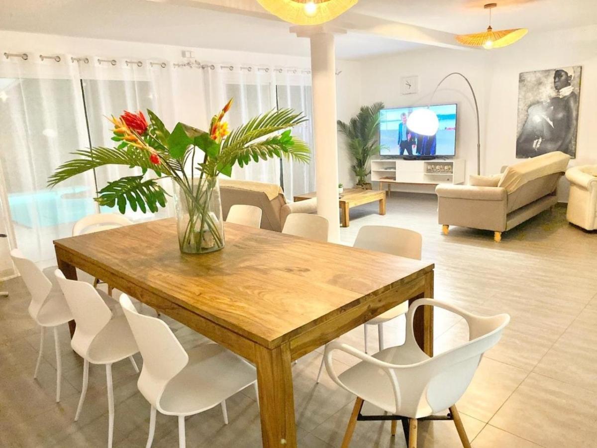Villa Magellan, Walkable Orient Bay Beach, Private Pool Luaran gambar
